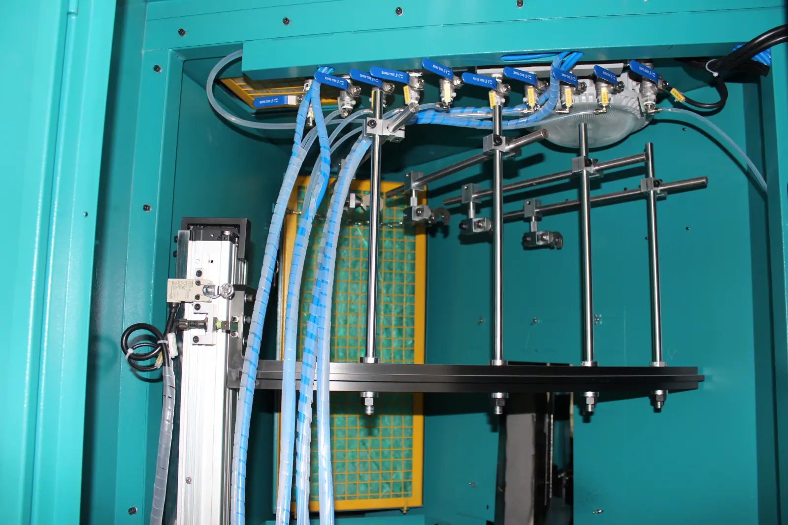 ANGEM Enclosed Intelligent Automatic Spraying Machine 1 (1)-1780036602 ANGEM Enclosed Intelligent Automatic Spraying Machine 1 (1)-1780036602