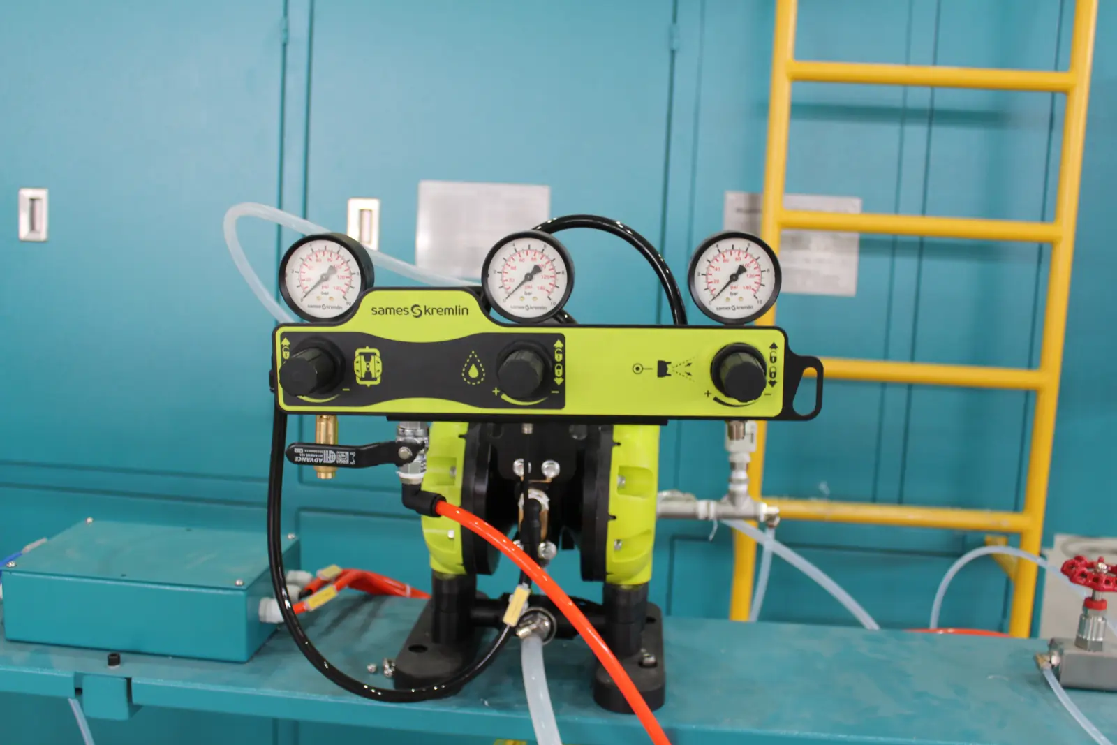 ANGEM Enclosed Intelligent Automatic Spraying Machine 1 (22)-1780036709 ANGEM Enclosed Intelligent Automatic Spraying Machine 1 (22)-1780036709