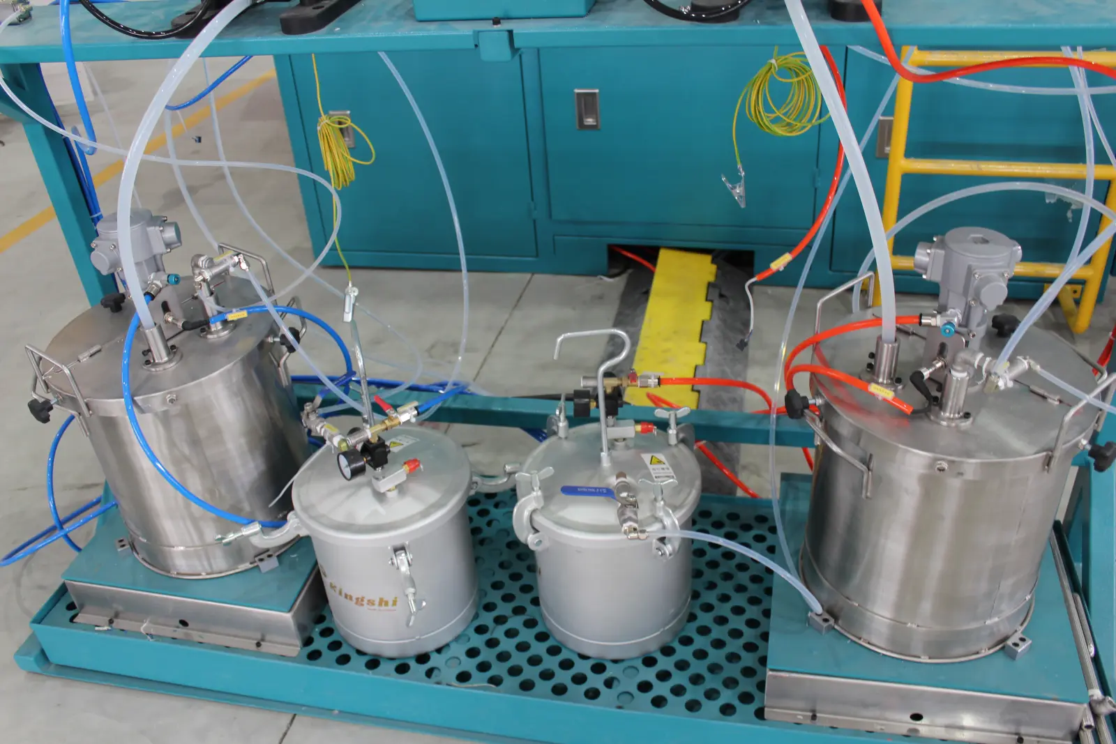 ANGEM Enclosed Intelligent Automatic Spraying Machine 1 (25)-1780036722 ANGEM Enclosed Intelligent Automatic Spraying Machine 1 (25)-1780036722