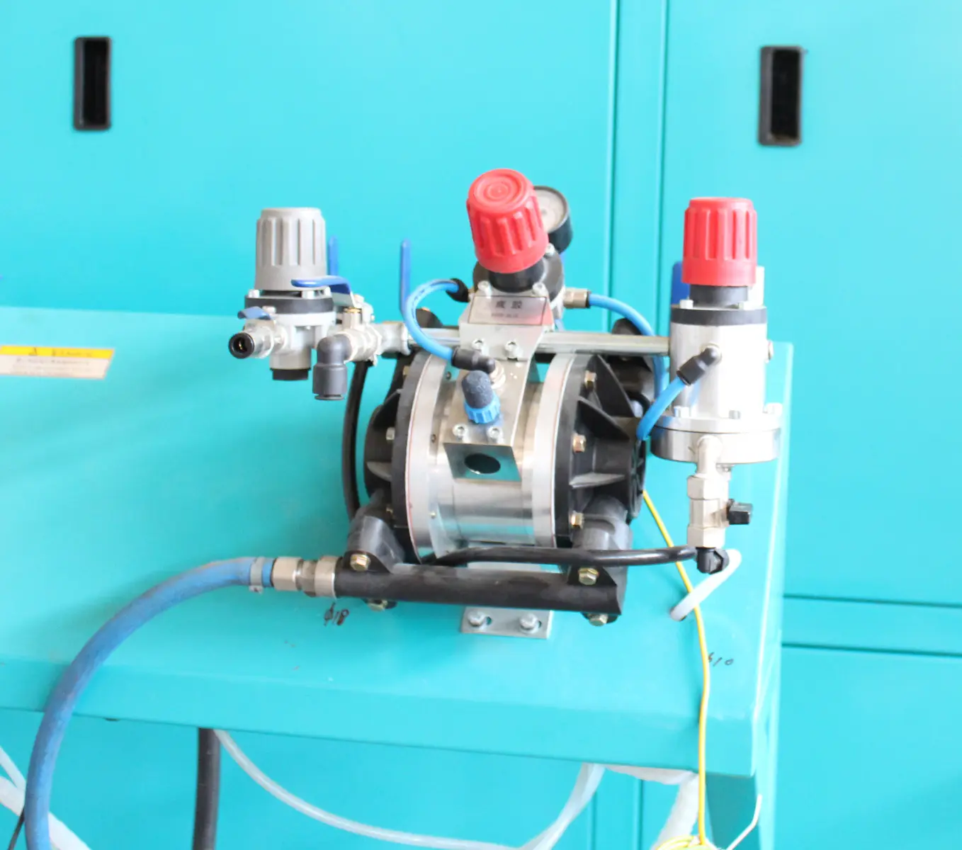 Angem Automatic Spray Adhesive Machine ZP24 -6 Angem Automatic Spray Adhesive Machine ZP24 -6