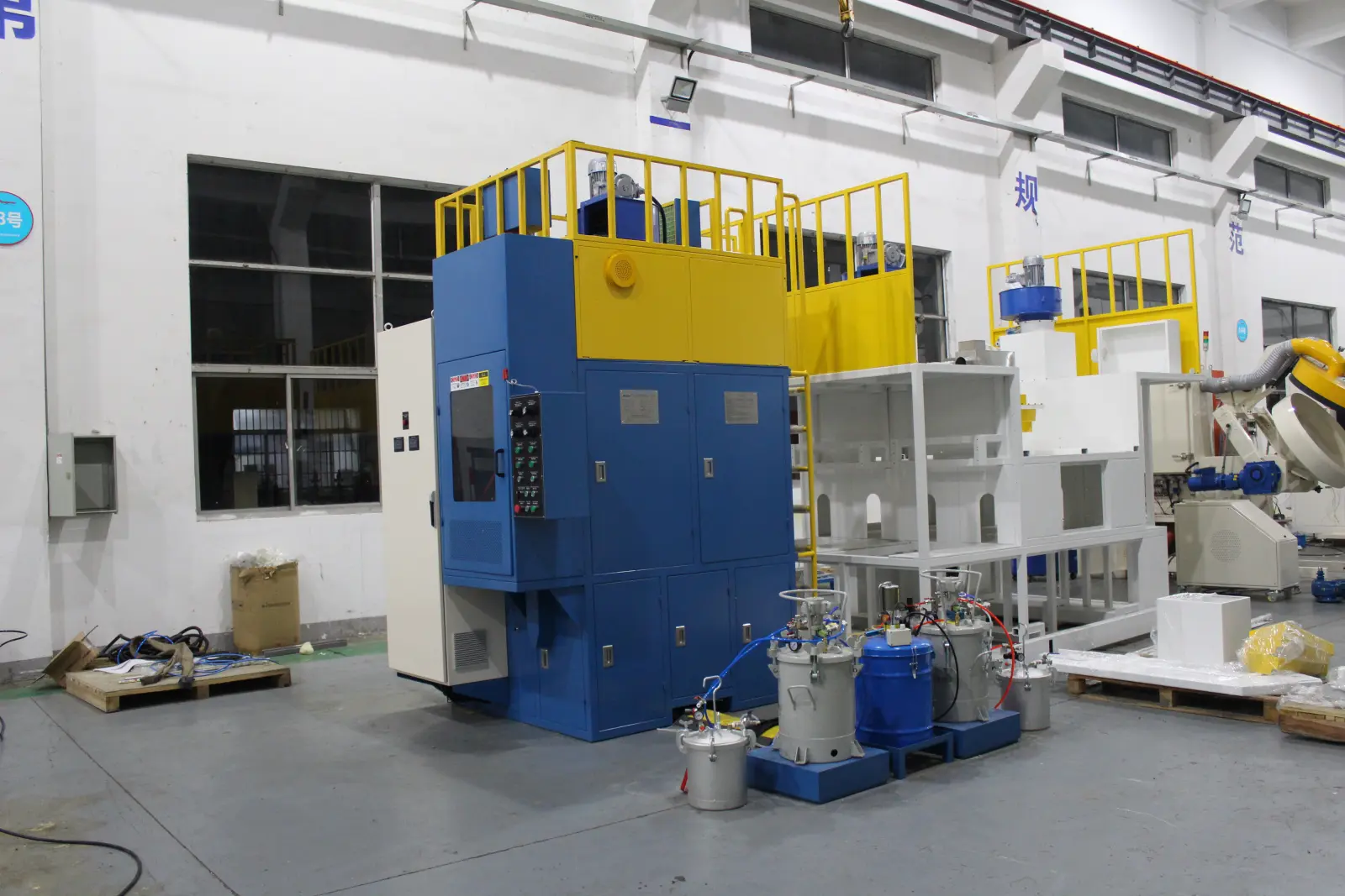 Automatic Glue Spraying Machine 30 Automatic Glue Spraying Machine 30
