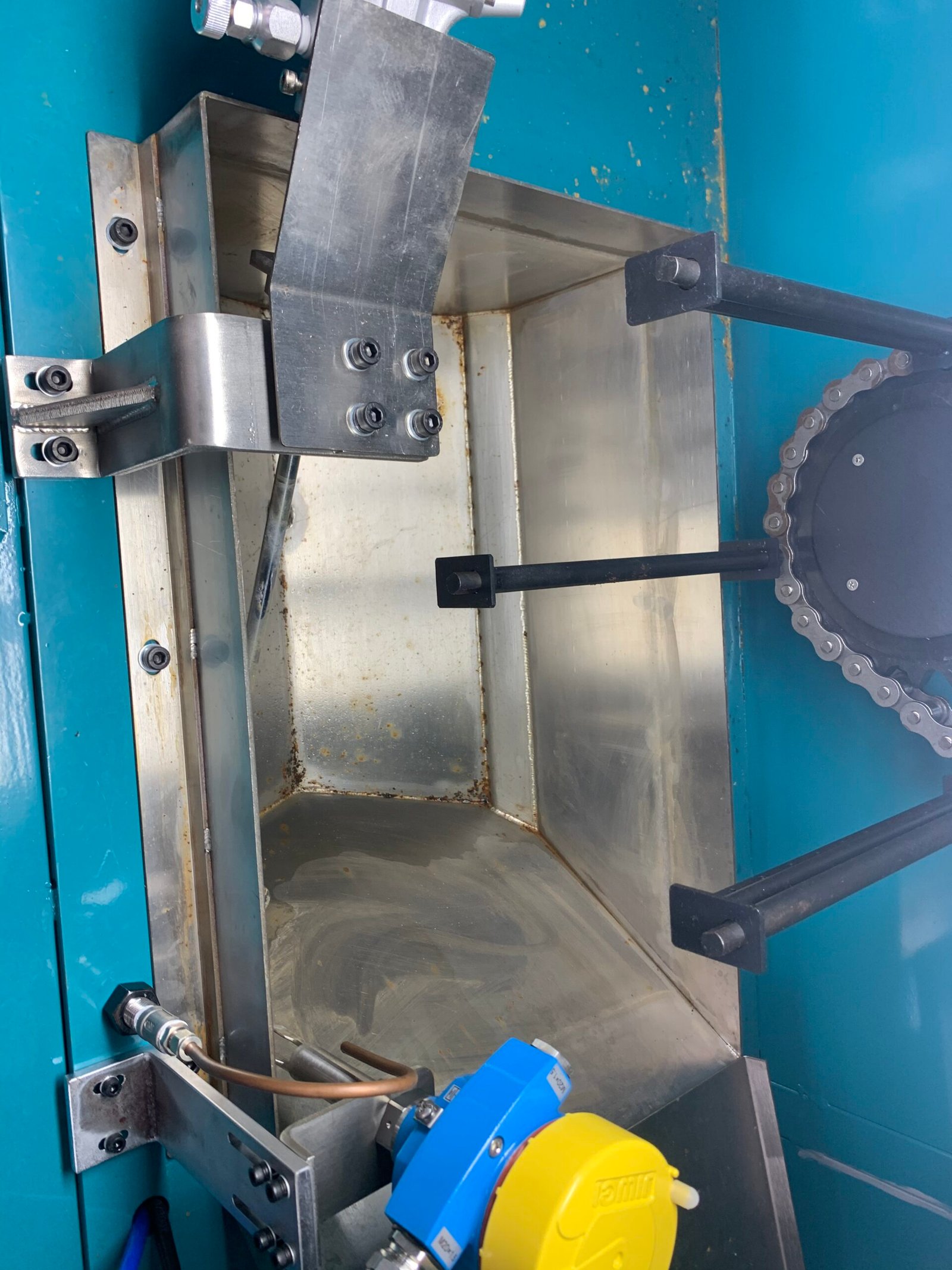 Chain-Type Automatic Glue Dipping Machine 5 Chain-Type Automatic Glue Dipping Machine 5