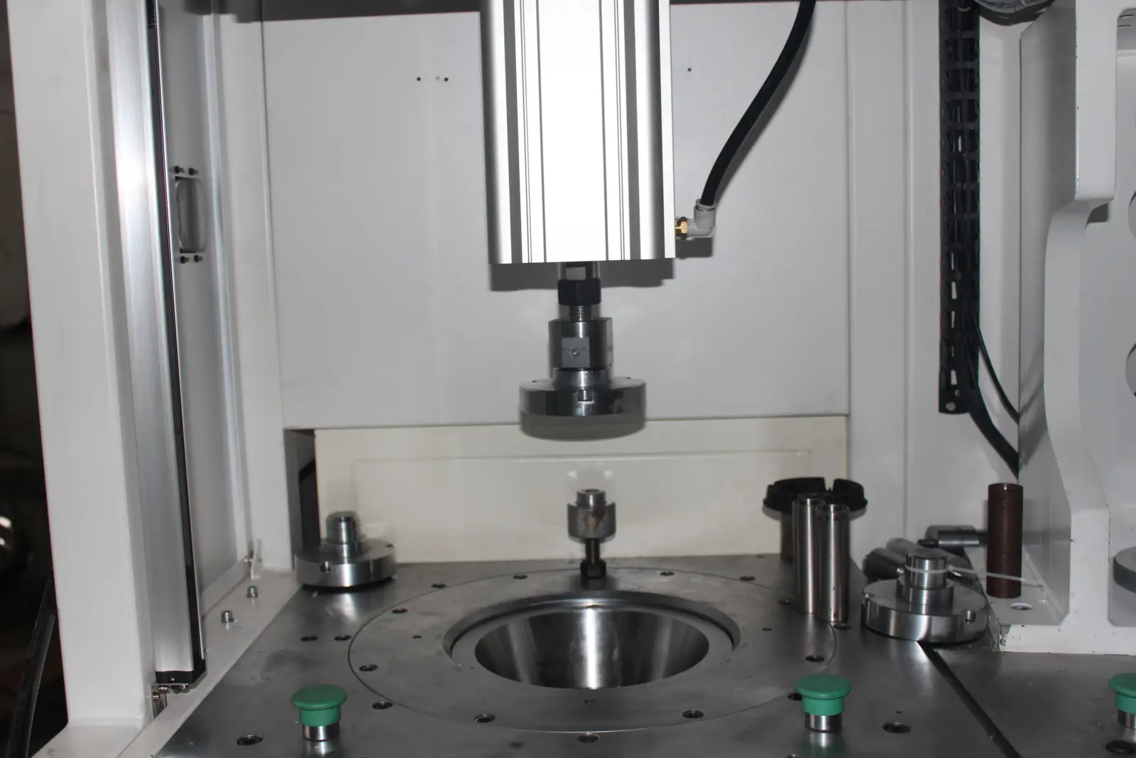 roll-coating-machine-applications_10-1784621130